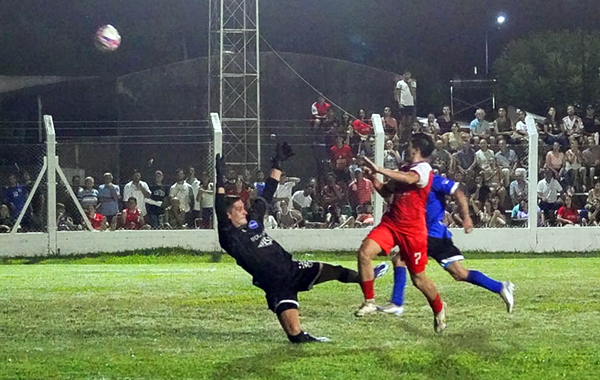 COPA ENTRE RIOS: Deportivo fue goleado en la primera semifinal en Villa del Rosario 