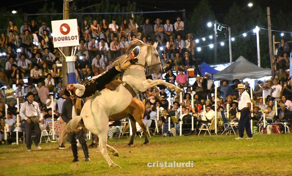 28, 29, 30 y 31 DE ENERO SE VIENE LA 34º FIESTA PROVINCIAL DEL CABALLO EN URDINARRAIN
