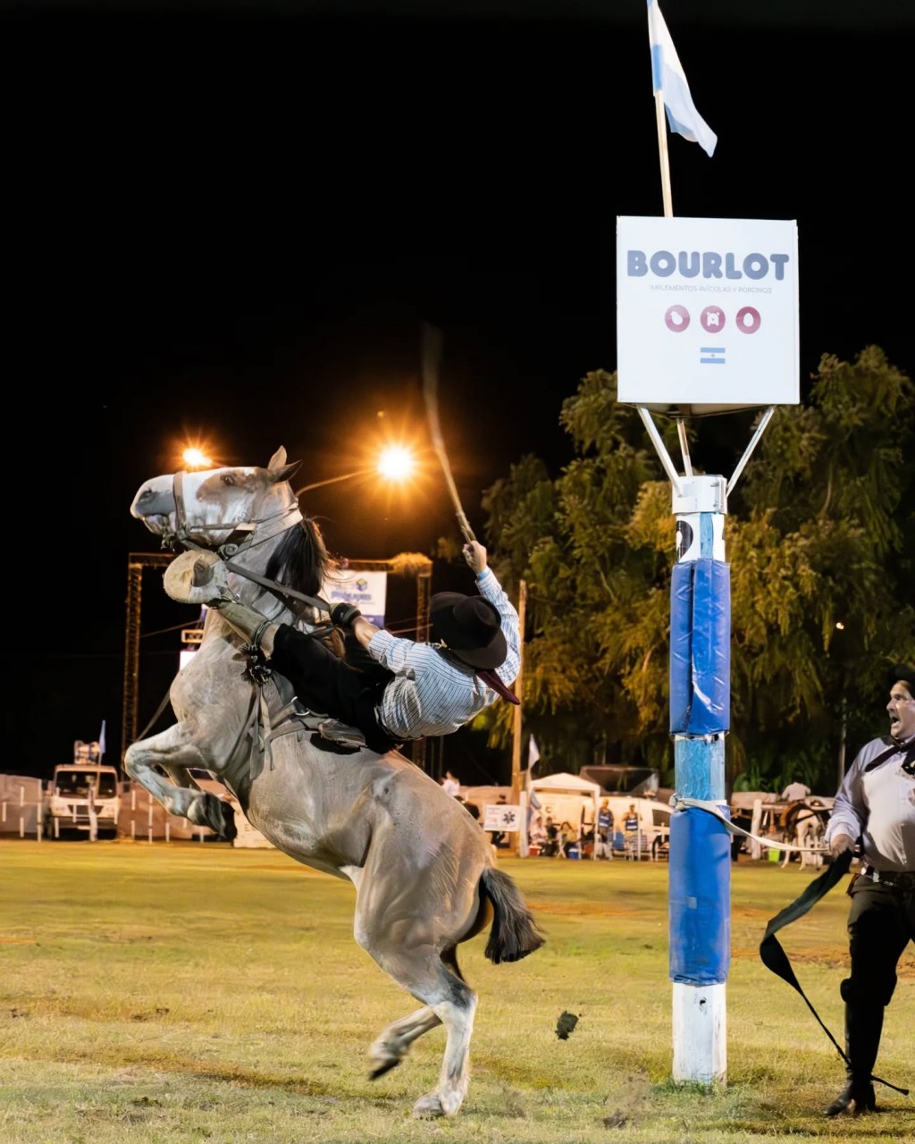 SABADO 31 - ULTIMA GRAN NOCHE DE LA 34º FIESTA PROVINCIAL DEL CABALLO EN URDINARRAIN