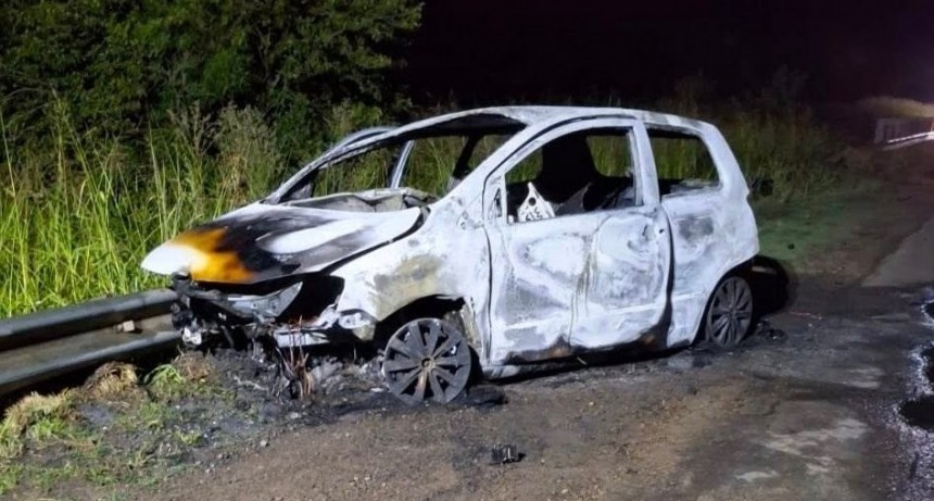 CHOQUE y POSTERIOR INCENDIO DE UN COCHE EN RUTA 39 ZONA BASAVILBASO