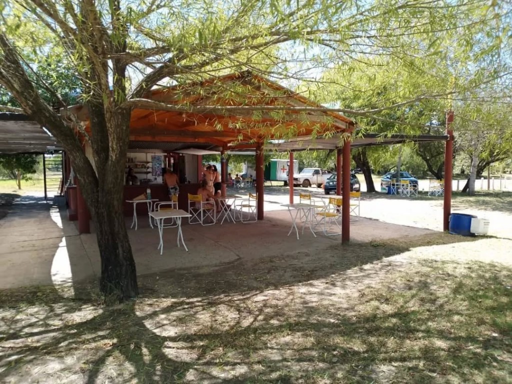 Balneario Municipal Arenas Blancas abierto por unos dias sin acceso a playas