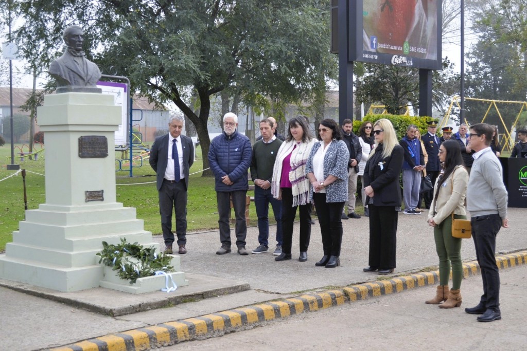 URDINARRAIN FESTEJÓ EL DIA DE LA PATRIA