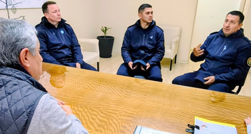 Reconocimiento al Policia que salv&oacute; la vida a un joven en las alturas