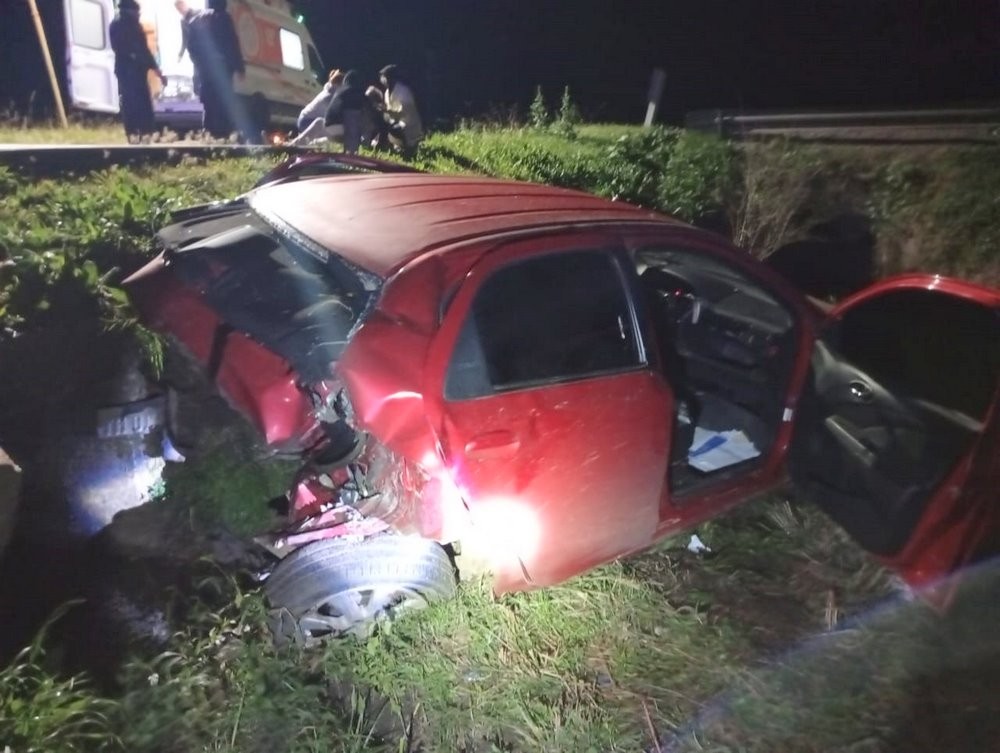 Un Joven despistó su coche en Ruta 20 acceso a Escriña