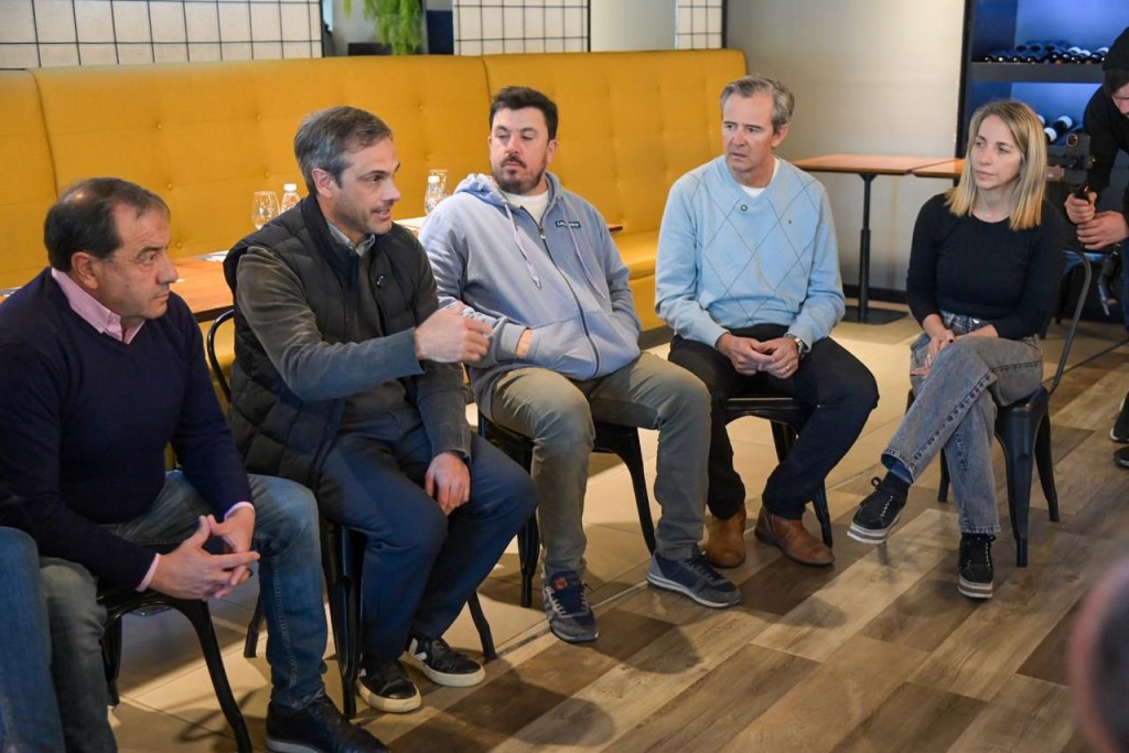 Michel y Bahl se reunieron con empresarios del sector turístico