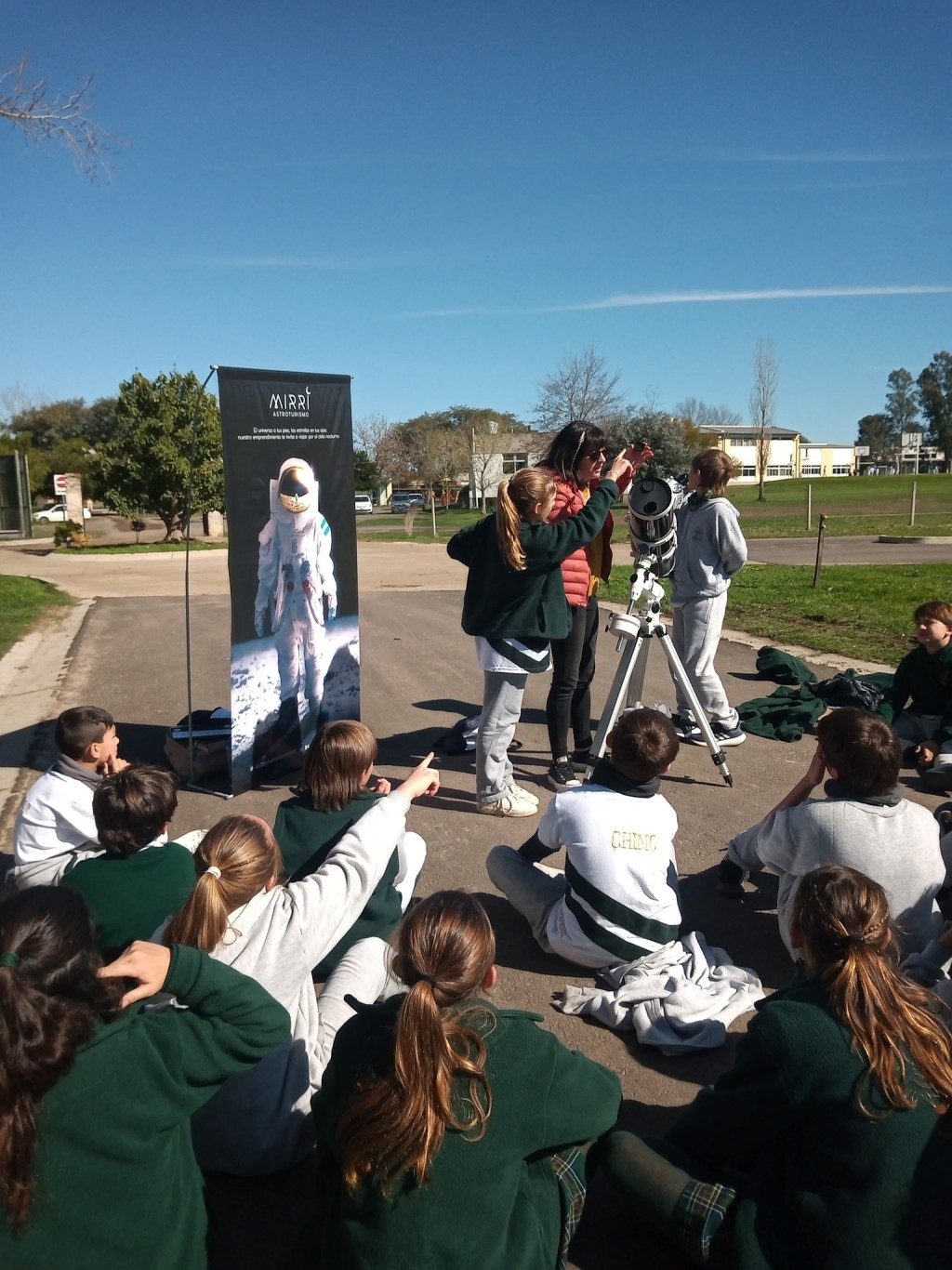 En Aldea San Juan se podrá Observar por Telescopio el sistema solar