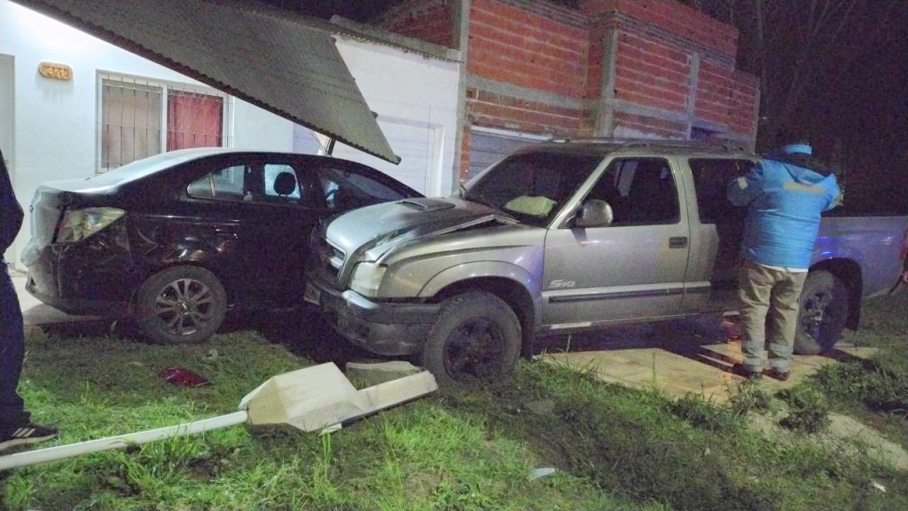 🚨 Conductor alcoholizado protagonizó un fuerte accidente en Urdinarrain