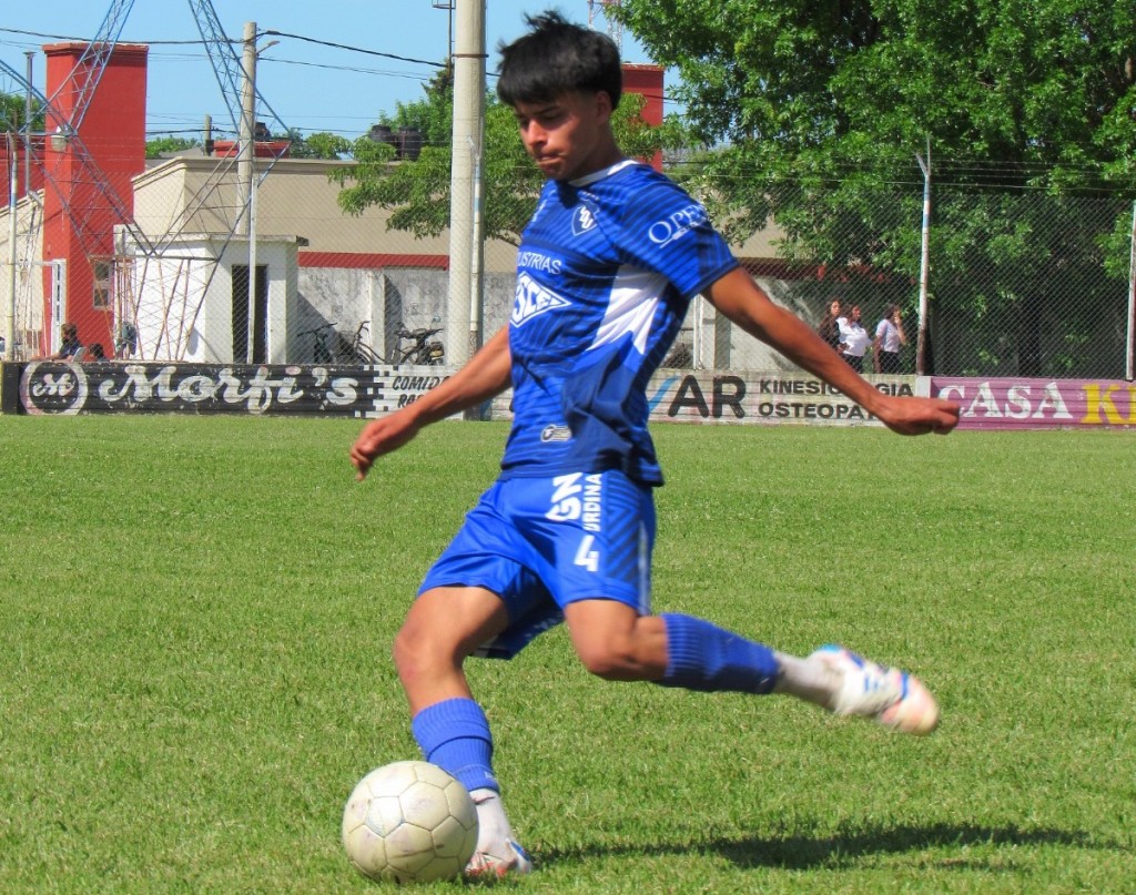 FUTBOL: INDEPENDIENTE vs DEPORTIVO esta noche juegan en el Municipal