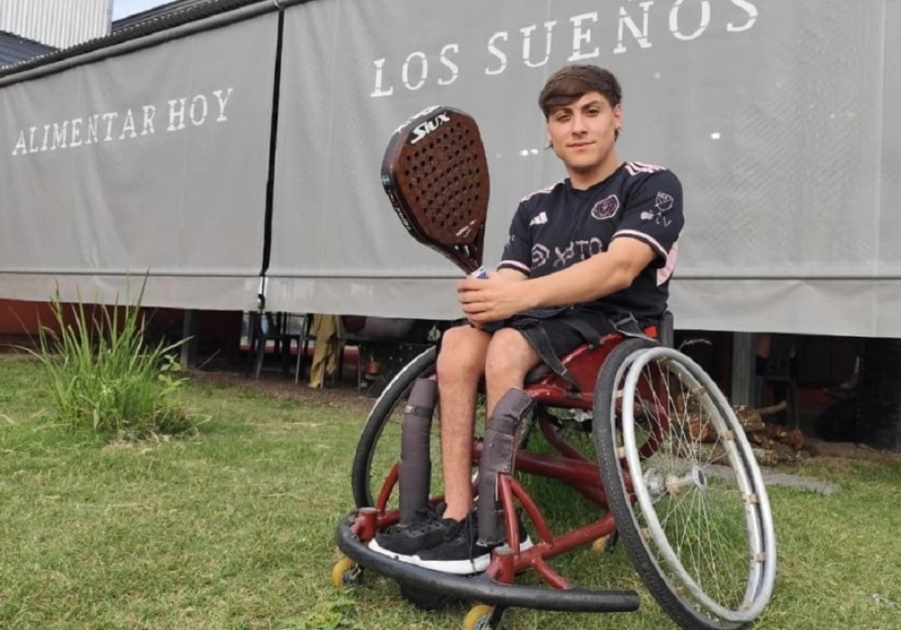 Alejo Riolfo, campe&oacute;n de p&aacute;del adaptado en Neuqu&eacute;n: &ldquo;La discapacidad no te tiene que impedir hacer lo que te gusta&rdquo;